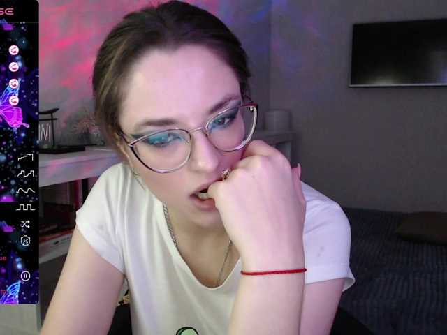 Live sex webcam photo for Camilla-One #276304407