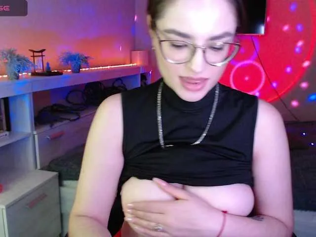 Live sex webcam photo for Camilla-One #276674118