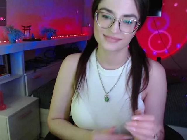 Live sex webcam photo for Camilla-One #276681780