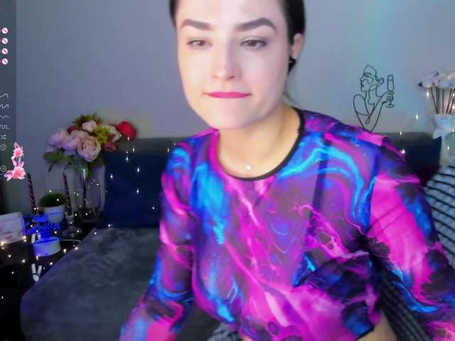 Live sex webcam photo for Camilla-One #290573677