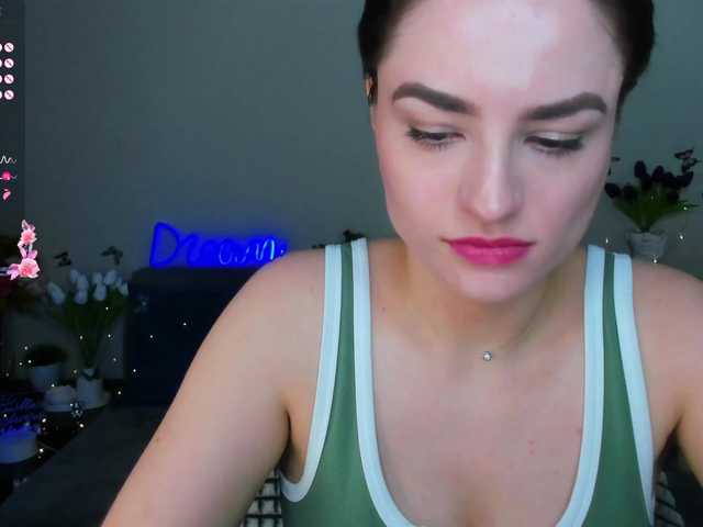 Live sex webcam photo for Camilla-One #290647900