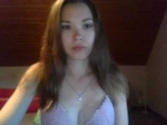 Live sex webcam photo for CamilleThoms #273371515