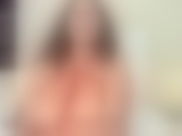 Live sex webcam photo for CamilleWest #294179466