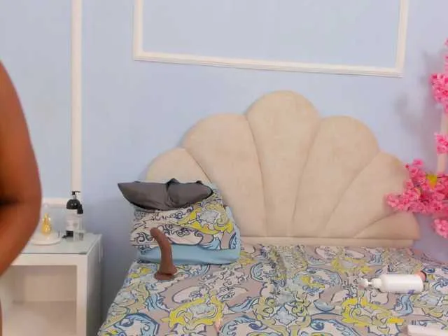 Live sex webcam photo for Candaceowens #290464159