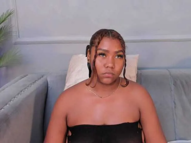 Live sex webcam photo for Candaceowens #290742525