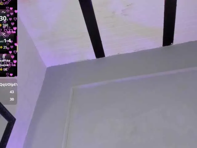 Live sex webcam photo for Candaceowens #291567796
