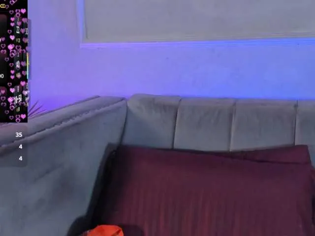 Live sex webcam photo for Candaceowens #291613716