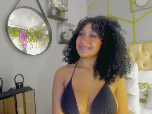 Live sex webcam photo for CandelaRousss #274628092