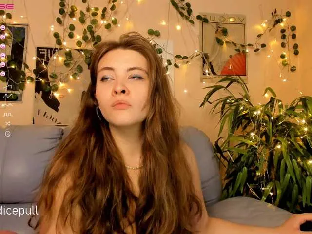 Live sex webcam photo for CandicePull #273469618