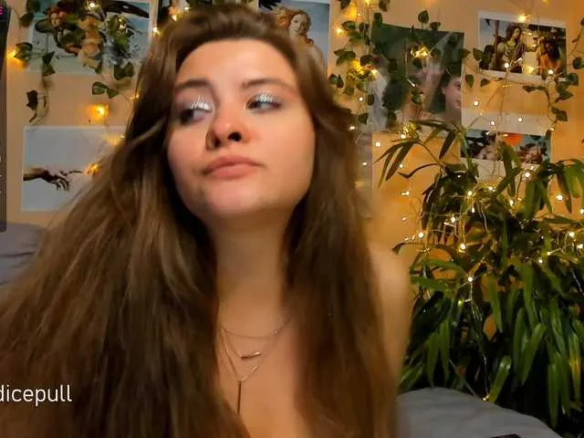 Live sex webcam photo for CandicePull #273633272