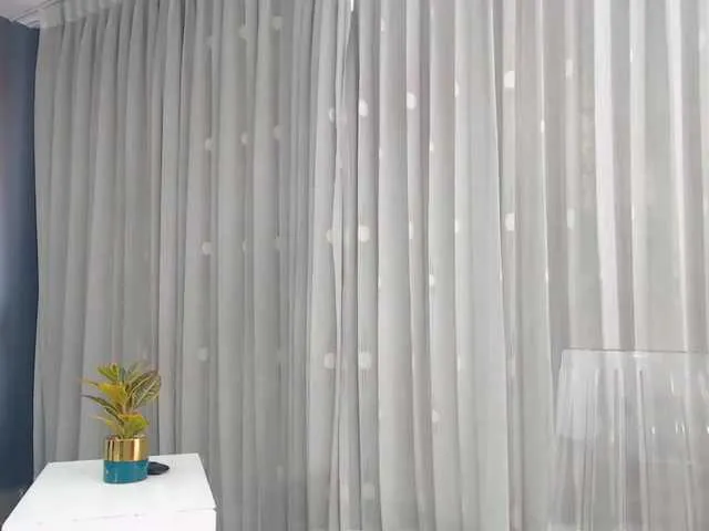 Live sex webcam photo for CandieNewton #275728154