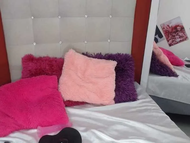 Live sex webcam photo for Candy-tasty #272143537