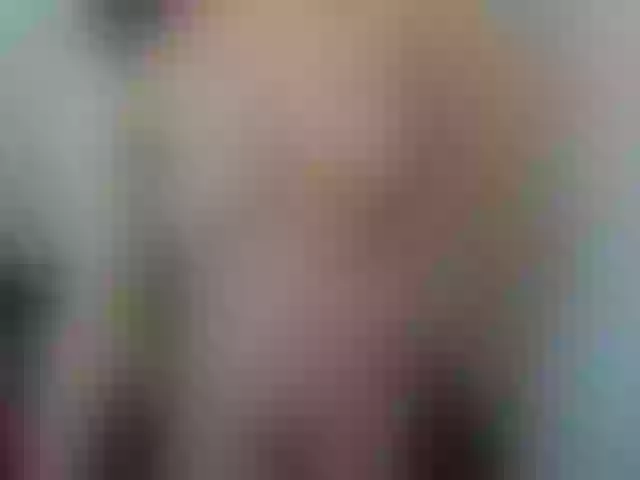 Live sex webcam photo for CandyAriana #273651903