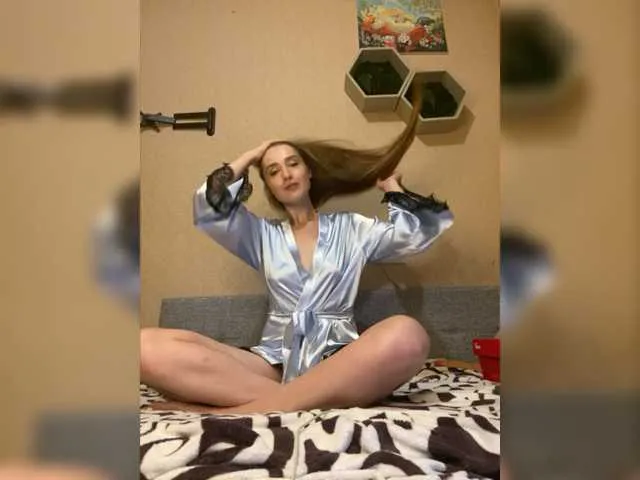 Live sex webcam photo for CandyBoom #275898113