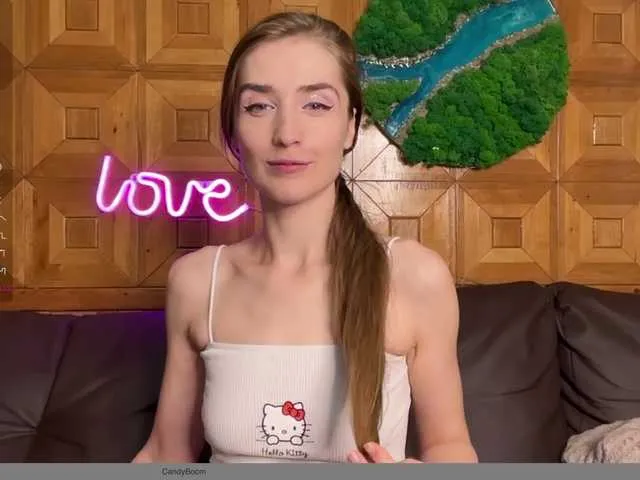 Live sex webcam photo for CandyBoom #290184578