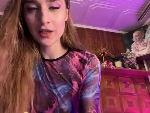Live sex webcam photo for CandyBoom #290741867