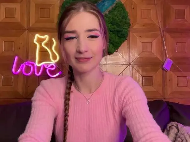 Live sex webcam photo for CandyBoom #290844267