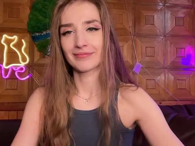 Live sex webcam photo for CandyBoom #290861987