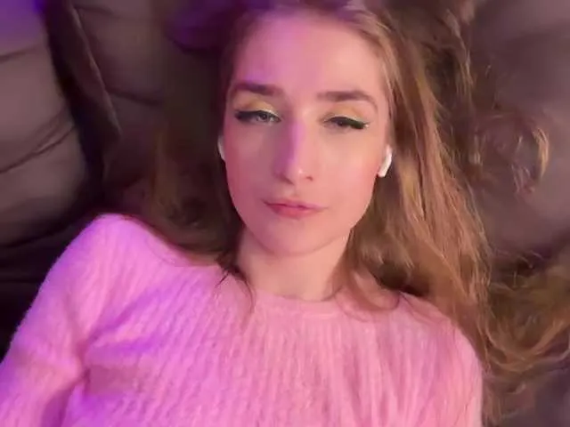 Live sex webcam photo for CandyBoom #290906772