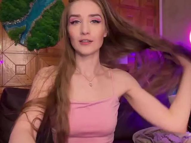 Live sex webcam photo for CandyBoom #290948360