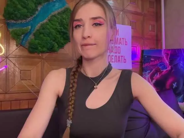 Live sex webcam photo for CandyBoom #291014791