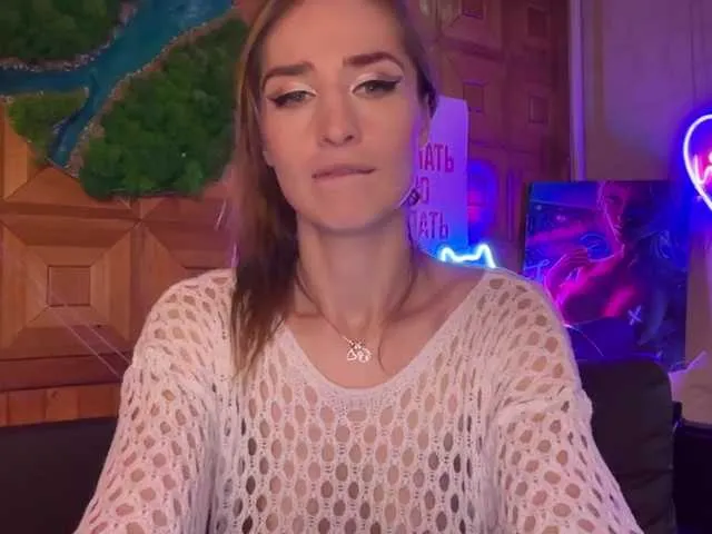 Live sex webcam photo for CandyBoom #291587297