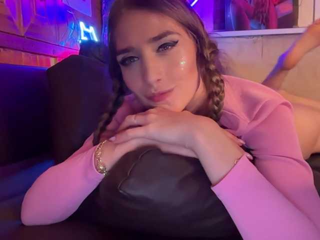 Live sex webcam photo for CandyBoom #291691056