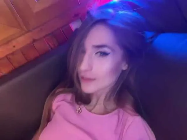 Live sex webcam photo for CandyBoom #291718437