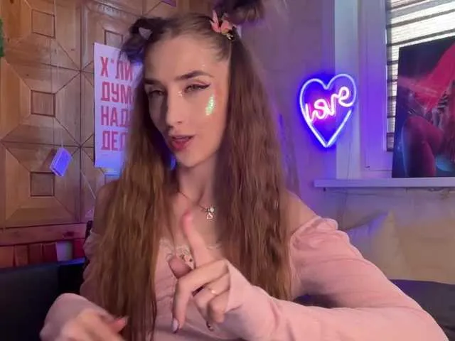 Live sex webcam photo for CandyBoom #291777863