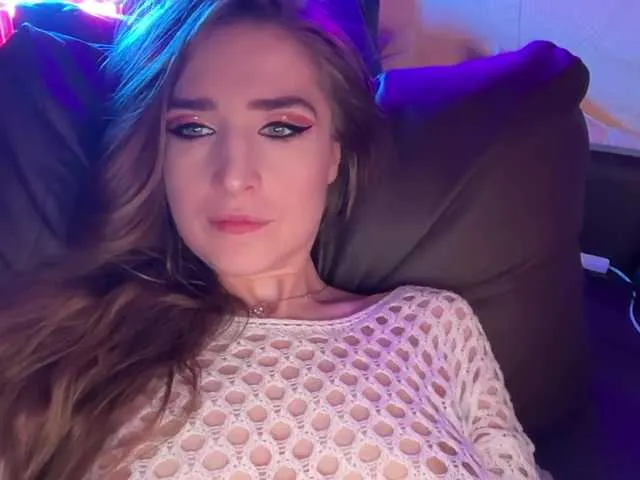 Live sex webcam photo for CandyBoom #292031319