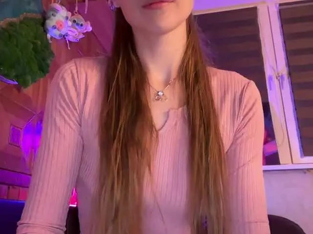 Live sex webcam photo for CandyBoom #292045841