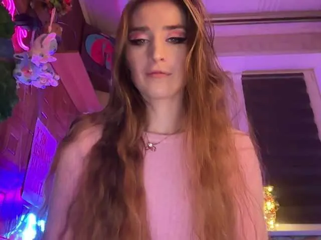 Live sex webcam photo for CandyBoom #292380622