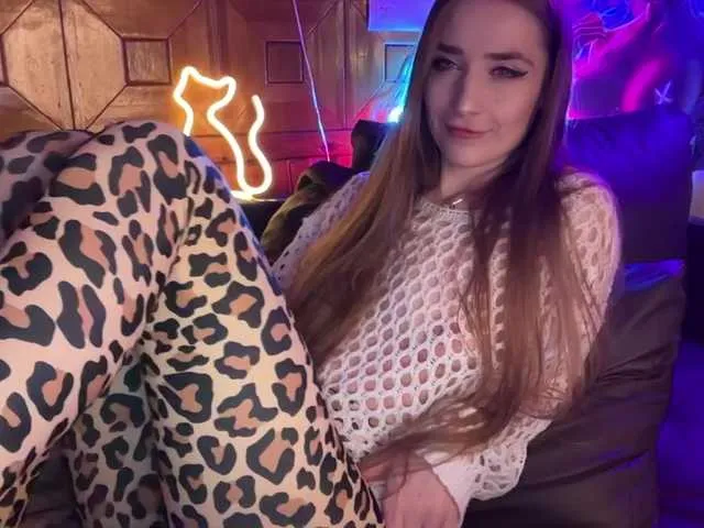 Live sex webcam photo for CandyBoom #292386126