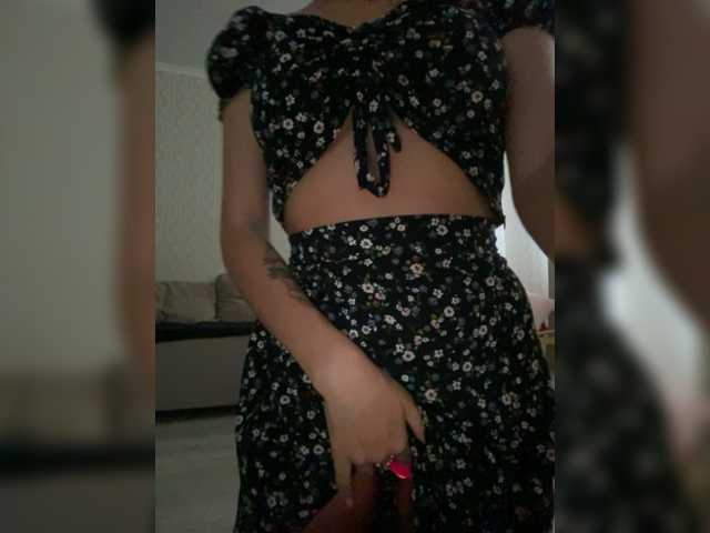 Live sex webcam photo for CandyBrava #275516666