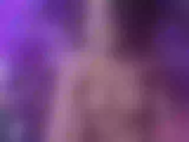 Live sex webcam photo for CandyBron #290786495