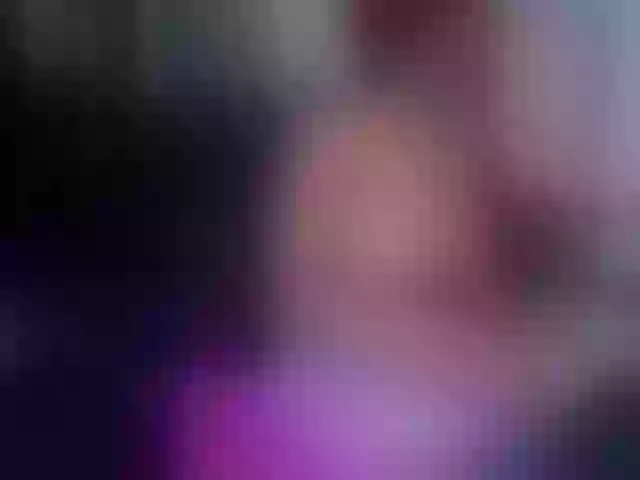 Live sex webcam photo for CandyBron #291109948