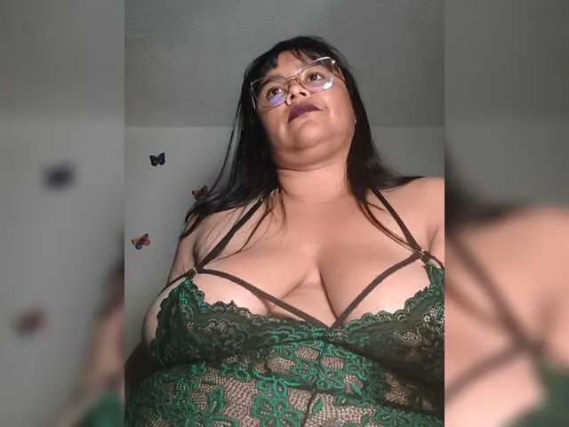 Live sex webcam photo for CandyBrowm #293819890