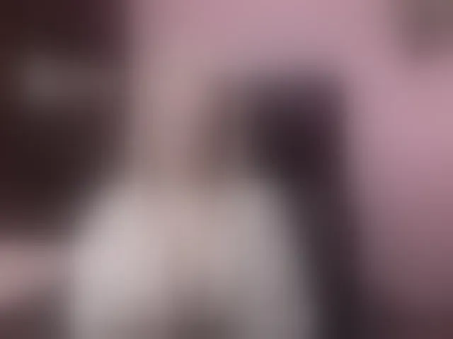 Live sex webcam photo for CandyHellenx #293617090
