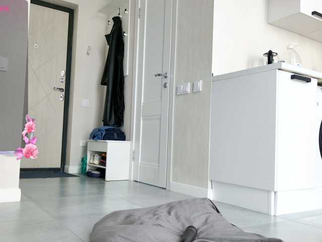 Live sex webcam photo for CandyLipss #290806663