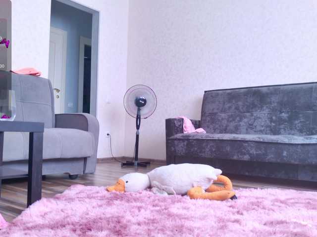 Live sex webcam photo for CandyLipss #291480830