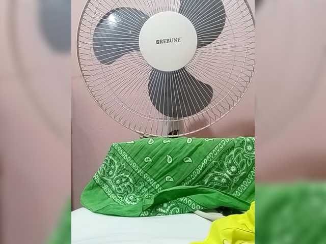 Live sex webcam photo for CandyLove #292035336