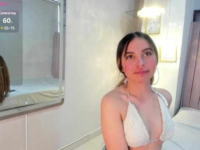 Live sex webcam photo for CandySayss #291502776