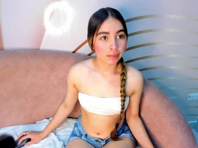 Live sex webcam photo for CandySayss #291562208