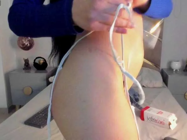 Live sex webcam photo for CandySayss #291713881