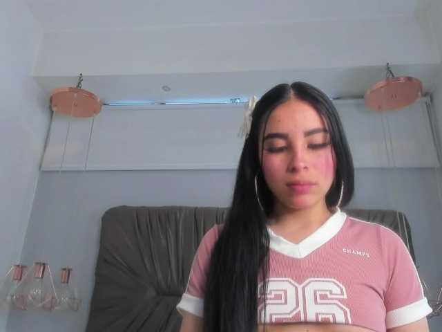 Live sex webcam photo for CandySayss #291765595