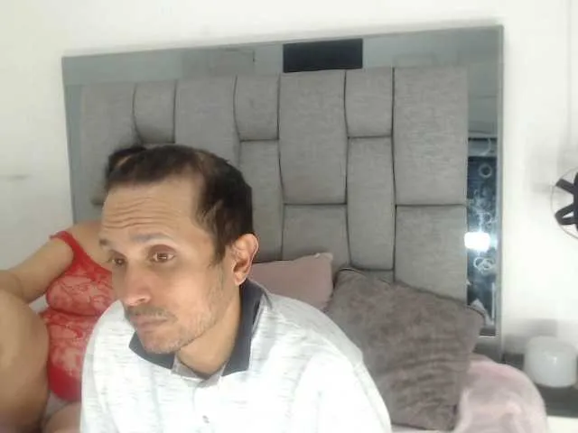 Live sex webcam photo for CandyandJhon #290381583