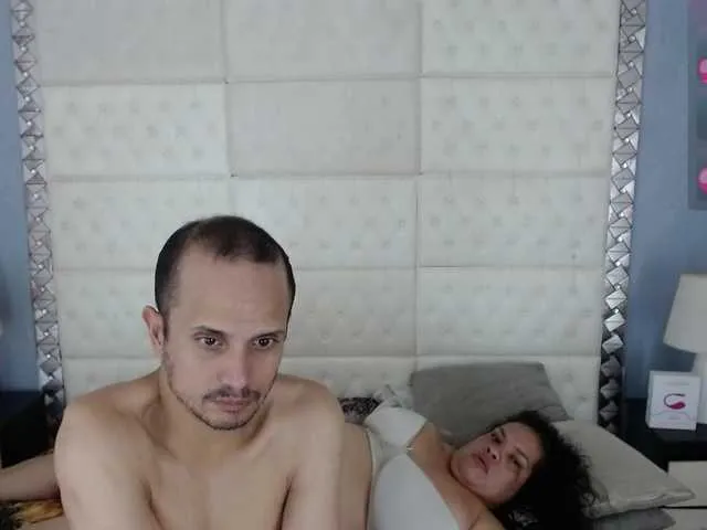 Live sex webcam photo for CandyandJhon #291149301