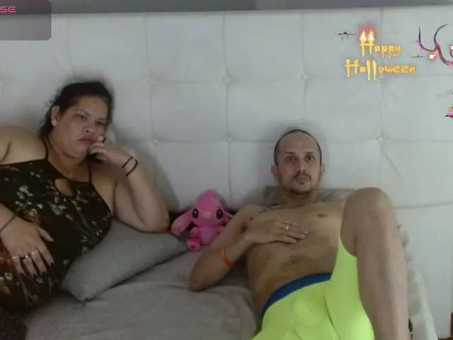 Live sex webcam photo for CandyandJhon #292073215