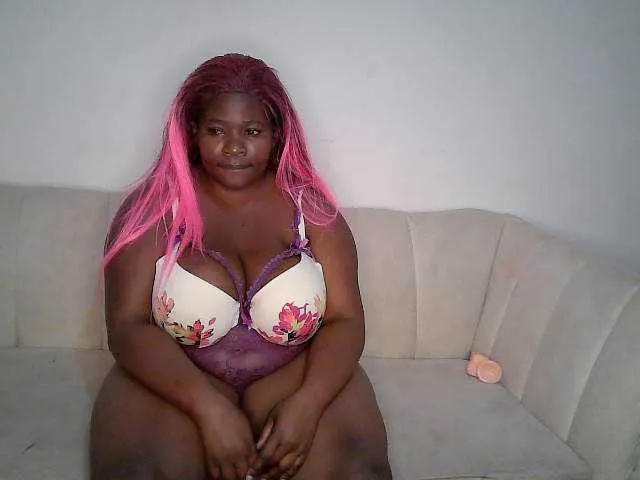 Live sex webcam photo for Candyboob #294190974
