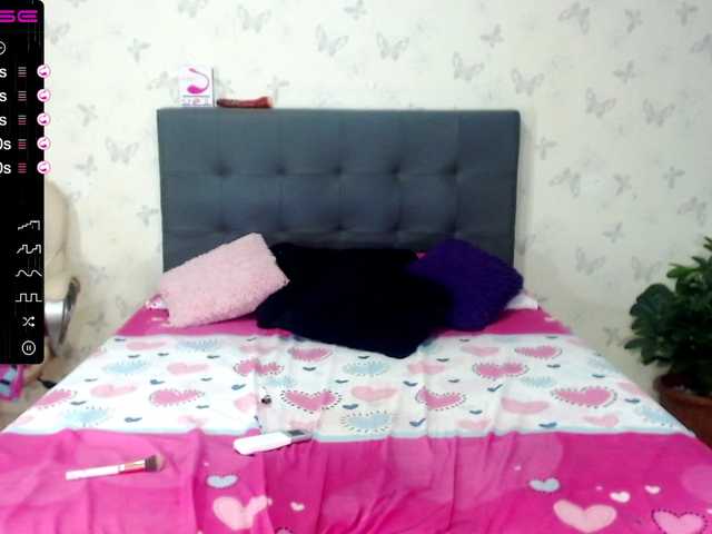 Live sex webcam photo for CandyxSlutx #273554261